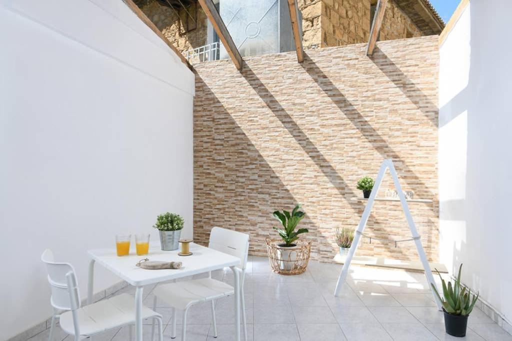Stylish Apartment By City Center B Iraklio Exterior foto