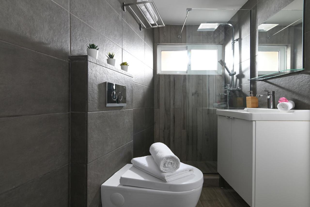 Stylish Apartment By City Center B Iraklio Exterior foto